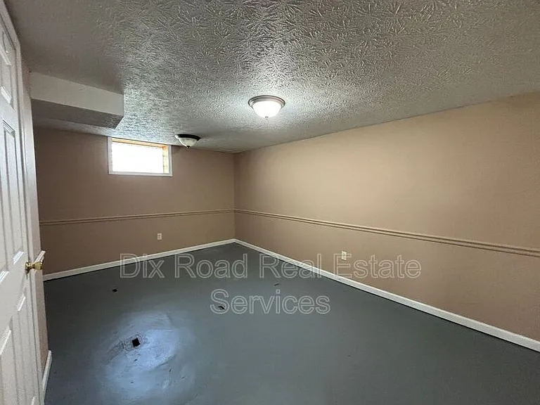 208 Garfield St — Photo 27