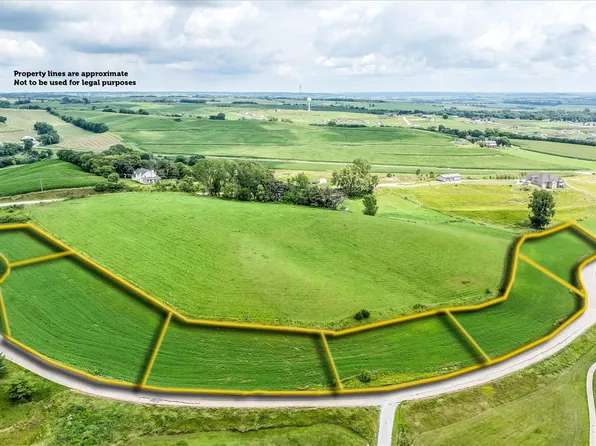 11 Shadow Hill Ests, Woodbine, IA 51579