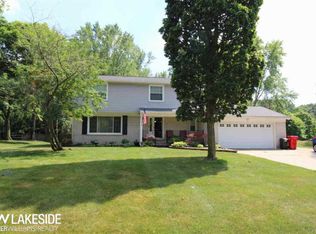 25683 Hickory Hill St, Southfield, MI 48033