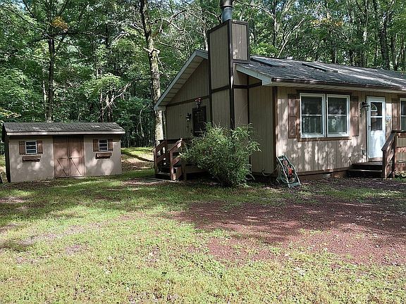 2nd image of 924 Old Stage Rd