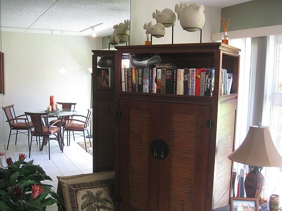 Armoire