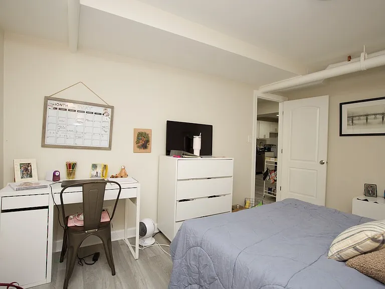 732 W Roscoe St #AGN — Photo 17