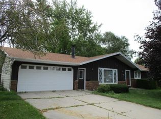 210 S 6th St, Cedar Grove, WI 53013