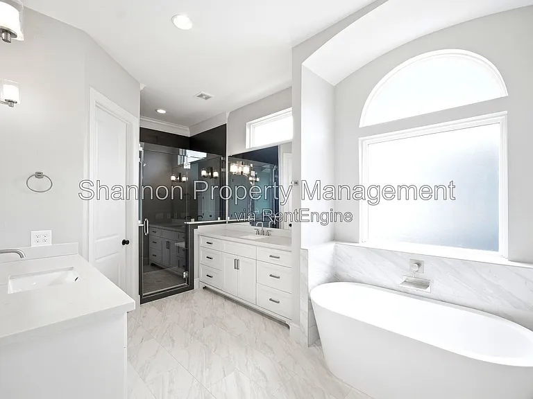 1204 W 16th St #B — Photo 47