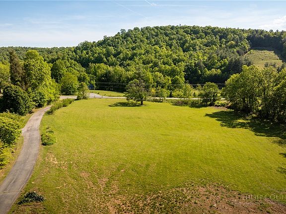 5th image of 466 Stony Fork Road