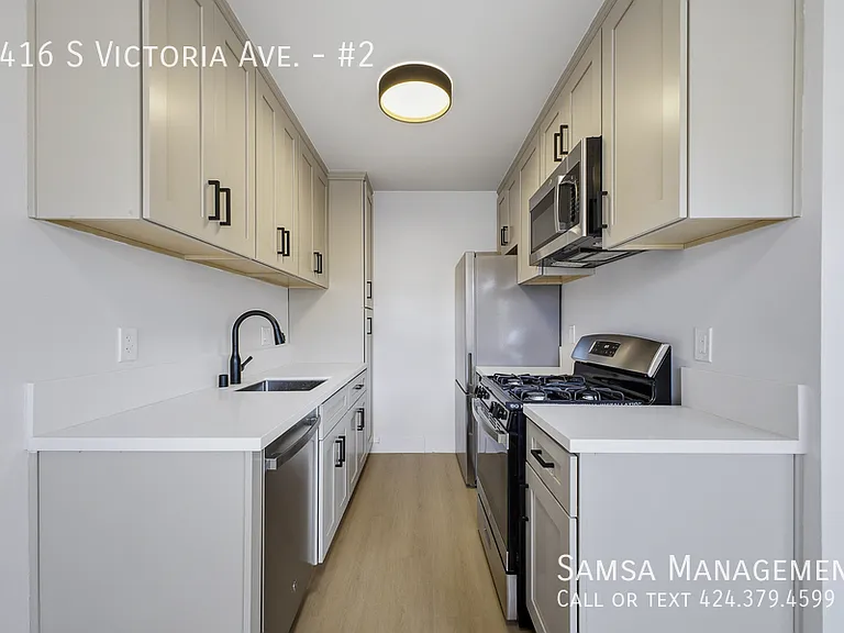 6416 S Victoria Ave #2 — Photo 2