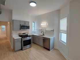 1852 N Keeler Ave, Chicago, IL