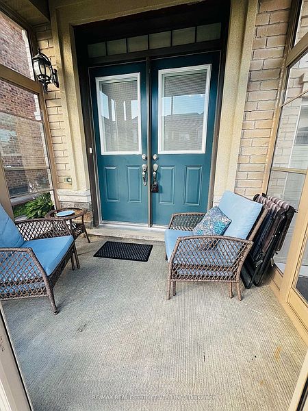 Brampton Townhouse for rent - 3 Bedrooms — photo 4
