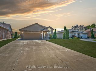 118 Colbeck Dr, Welland, ON L3C7B2