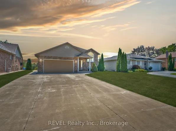 118 Colbeck Dr, Welland, ON L3C 7B2