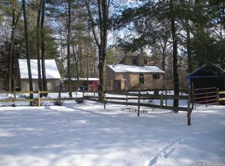 574 High Meadow Dr, Kerhonkson, NY 12446