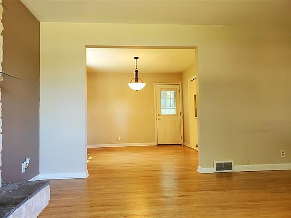 5th image of 77 Blackstone Ave