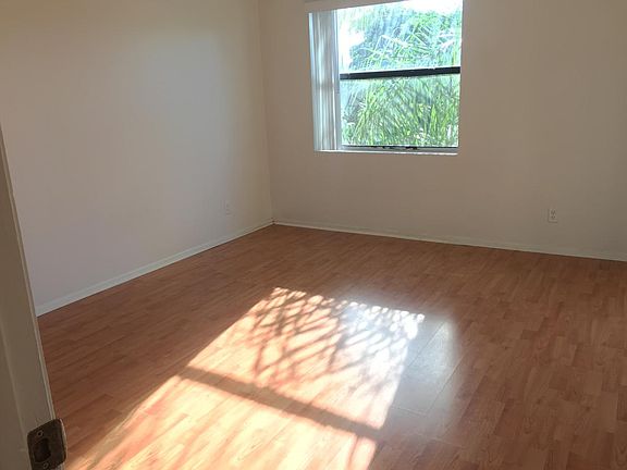 2nd image of 9999 Summerbreeze Dr APT 424