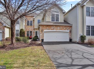 122 Birkdale Dr, Blue Bell, PA 19422