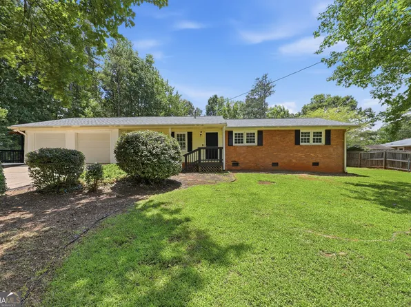 6556 Glenwood Dr, Douglasville, GA 30135