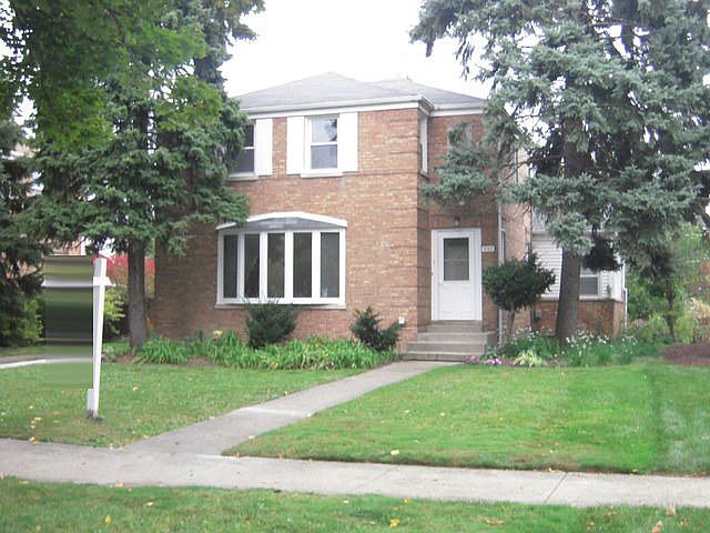 1st image of 633 S 10th Ave