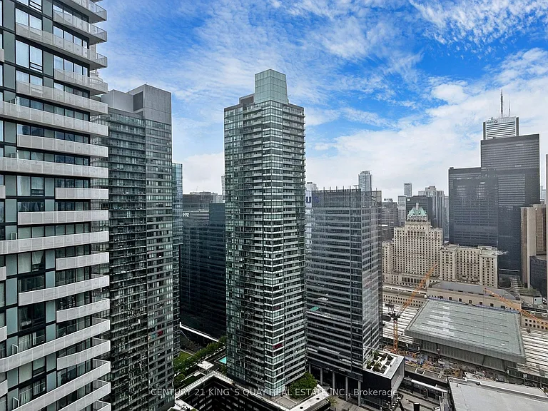 88 Harbour St #4204 — Photo 30