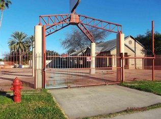1419 San Dario Ave, Laredo, TX 78040