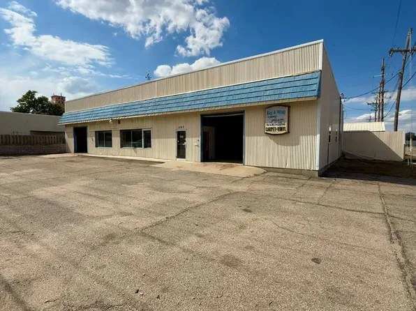 305 W 5th St, Concordia, KS 66901