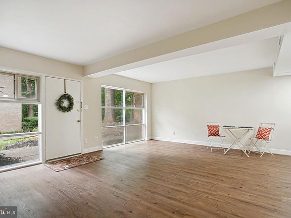 5th image of 4339 Americana Dr Unit 4339