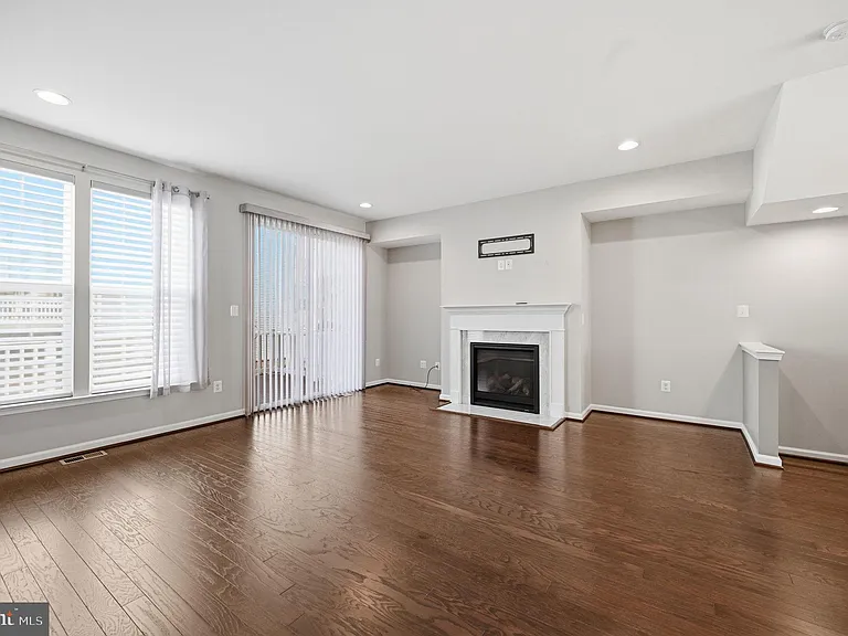 650 Aspen Rd #108 — Photo 7