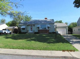 329 W Knoll Crest Dr, Peoria, IL