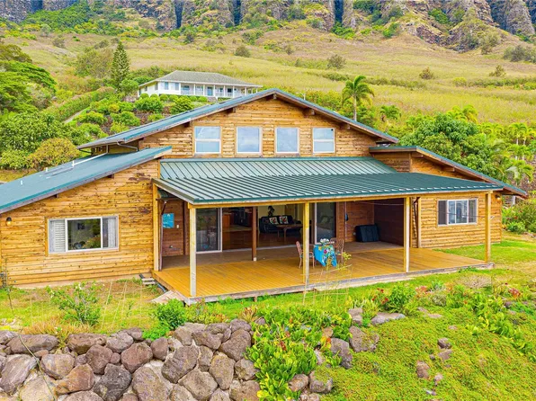 84-1369 Maunaolu St, Waianae, HI 96792