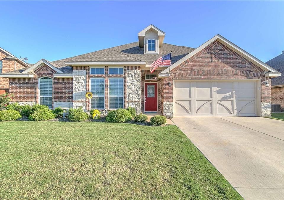 1st image of 404 Poppy Dr