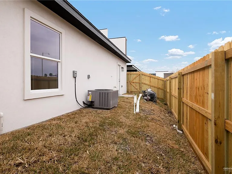 2501 Hilltop Ave #1 — Photo 14