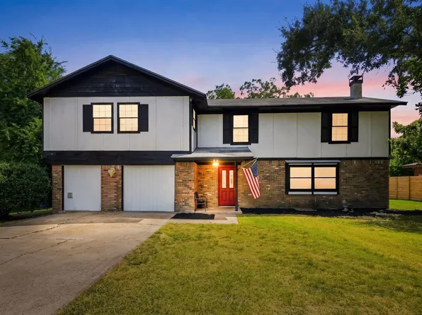 2011 Avenue T, Huntsville, TX 77340