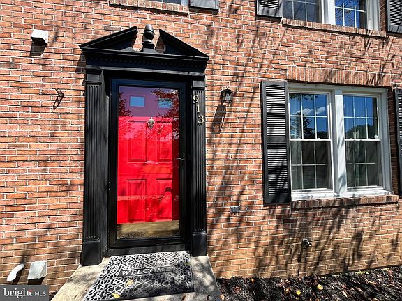 4th image of 913 Grayson Sq