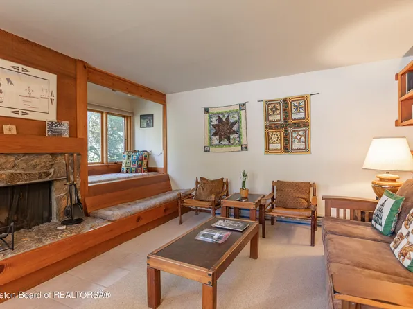 3885 S Lake Creek Dr #1-10, Wilson, WY 83014