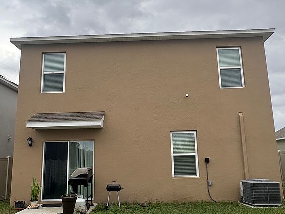 3rd image of 1215 Berry Ln