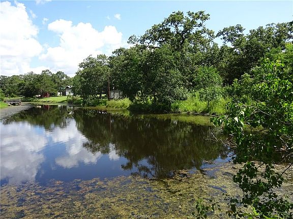 5th image of 507 Lake Dr