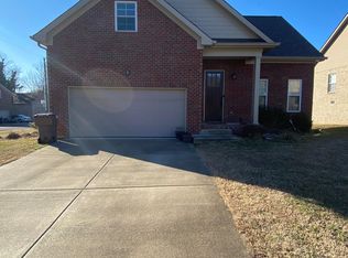 22 Twin Oaks Dr, Nashville, TN 37211