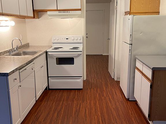 4th image of 6615 150th St SW #149