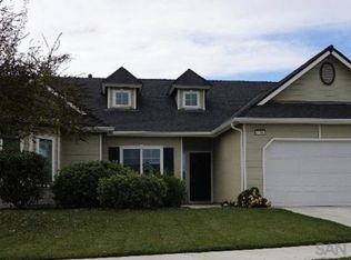 1214 N Scripps Ct, Hanford, CA 93230
