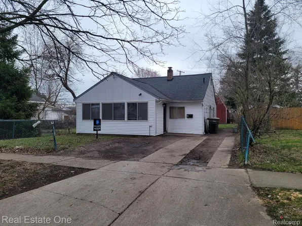 43 W Hopkins Ave, Pontiac, MI 48340