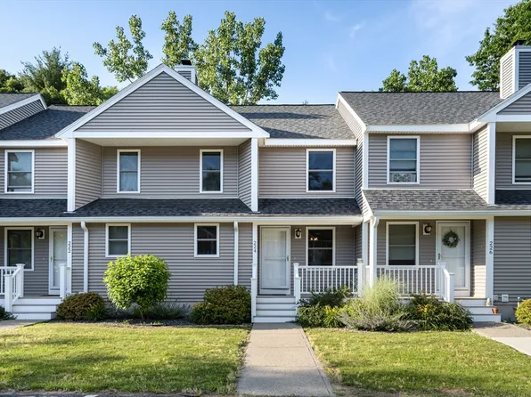 224 Bayberry Hill Ln, Leominster, MA 01453