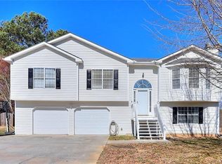 1501 Rose Garden Ln, Loganville, GA 30052