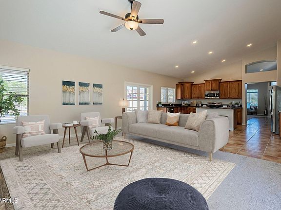 3rd image of 901 N ORLANDO --
