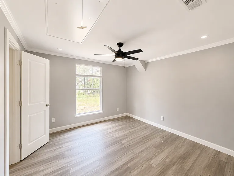1306 Locust St — Photo 17
