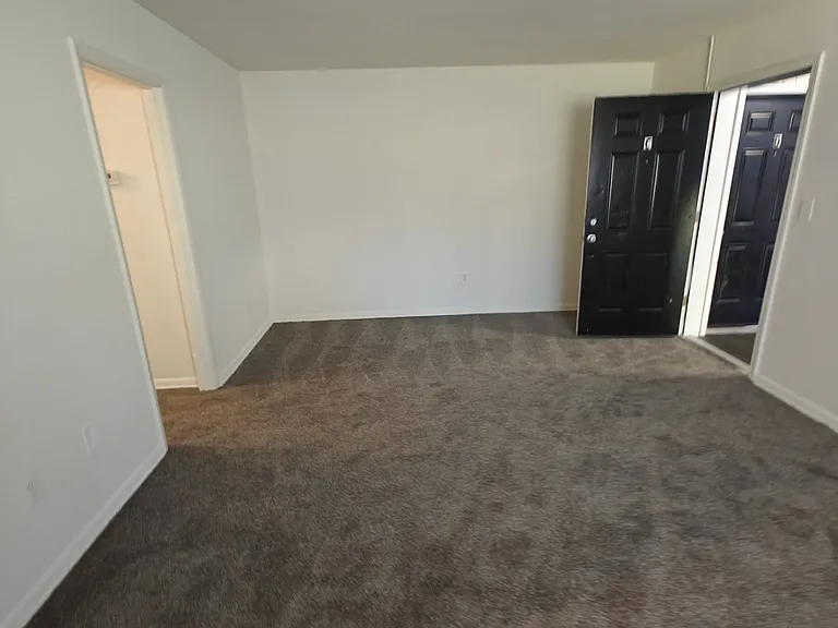 5220 Frankford Ave — Photo 6