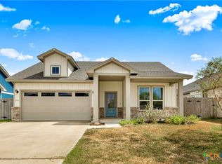 215 Flint Rock Ct, Victoria, TX 77904