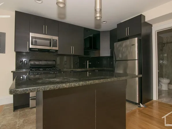 1616 Beacon St, Brookline, MA