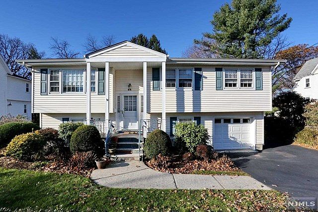 1st image of 84 Franklin Tpke