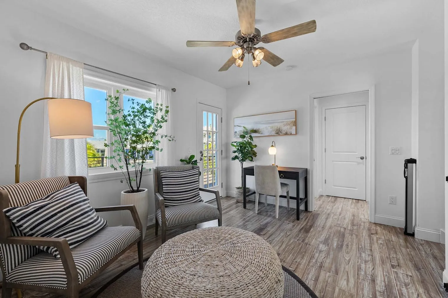 4 bed, 4.0 bath, 2389 sqft, $31,944 — Photo 4