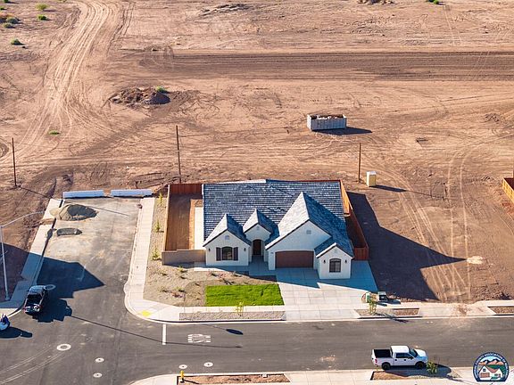 4th image of 2203 Manzanita