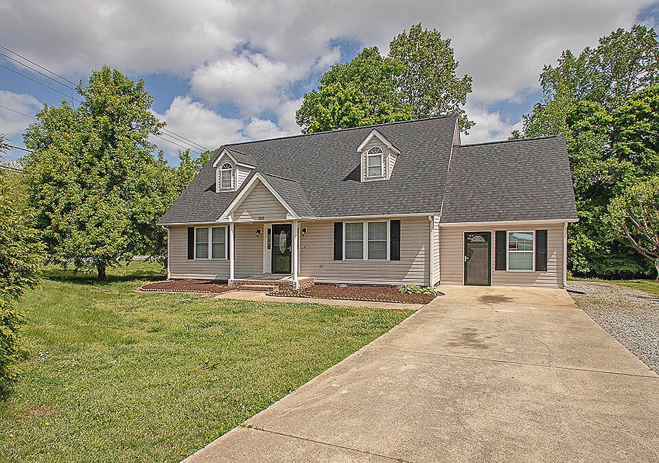 1st image of 100 Mallard Creek Dr