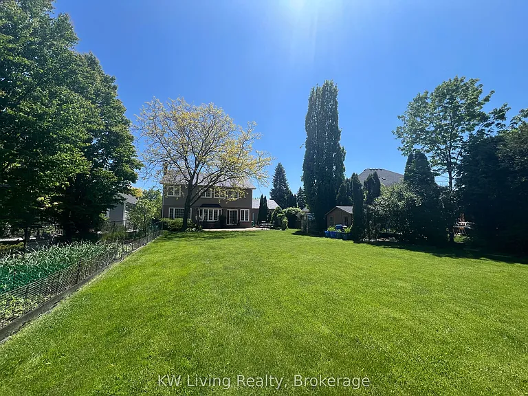 2055 Hadfield Ct — Photo 40